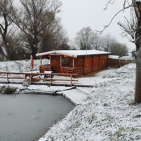 East Pool Cabin Lincoln Eksteriør billede