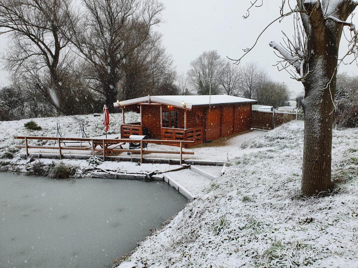 East Pool Cabin Lincoln Eksteriør billede